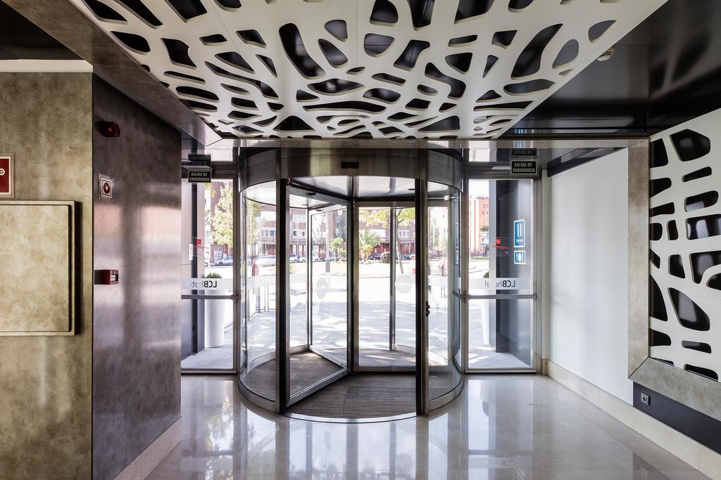 Lcb Hotel Фуэнлабрада Экстерьер фото