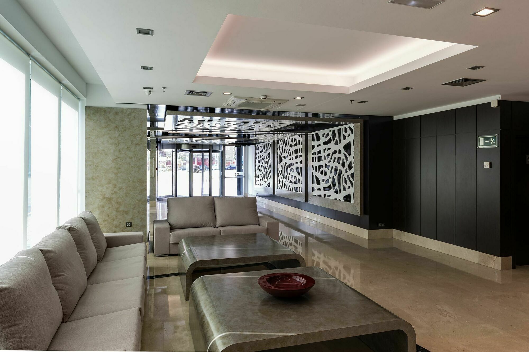 Lcb Hotel Фуэнлабрада Экстерьер фото